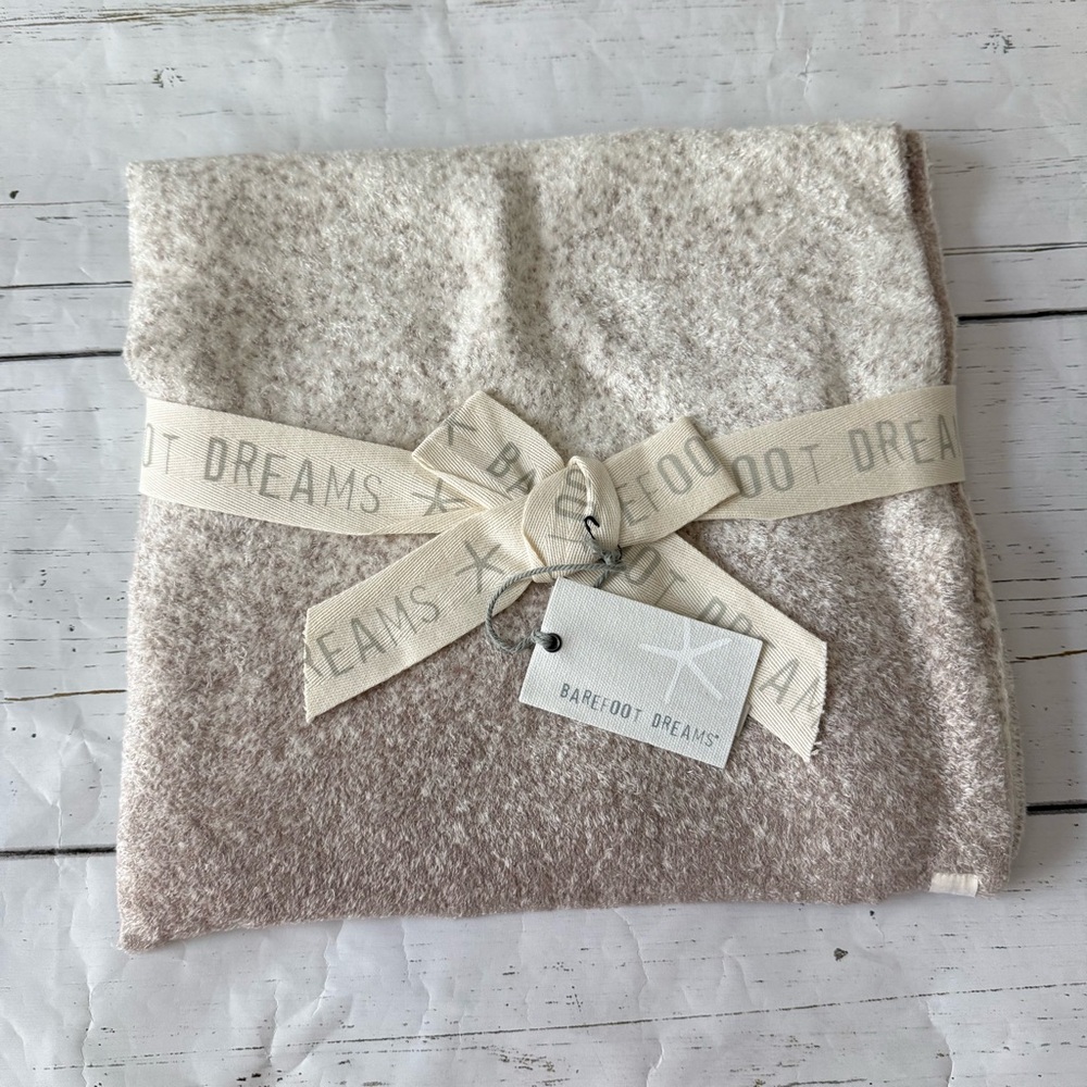 Barefoot Dreams CozyChic Lite Wrap Knit Scarf Cream Taupe New With Tags - Picture 2 of 5